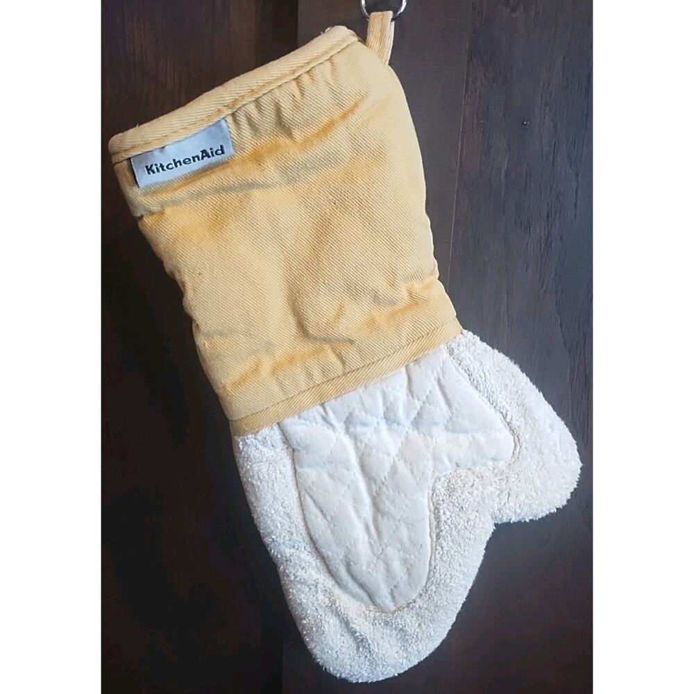KitchenAid Oven Mitt with Cool Zone white yellow thick cotton